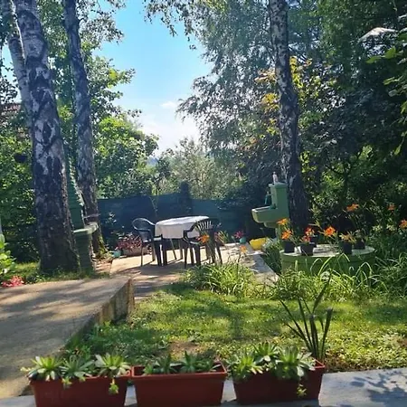 Vikendica Alisa *